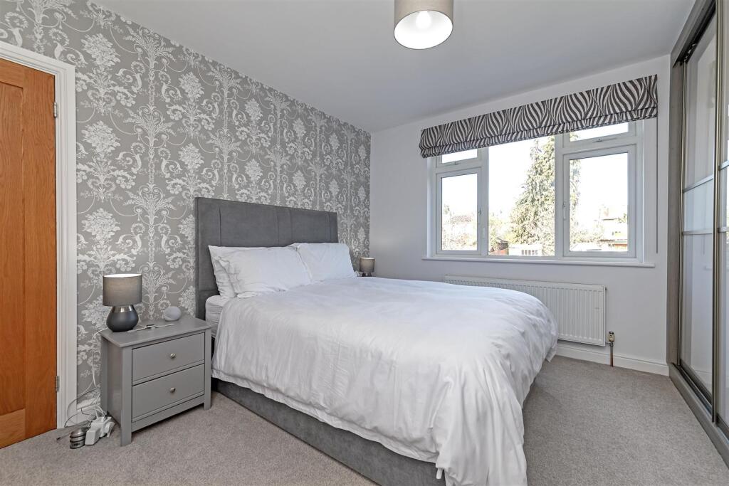 Additional image 14 of Batchwood Drive, St Albans