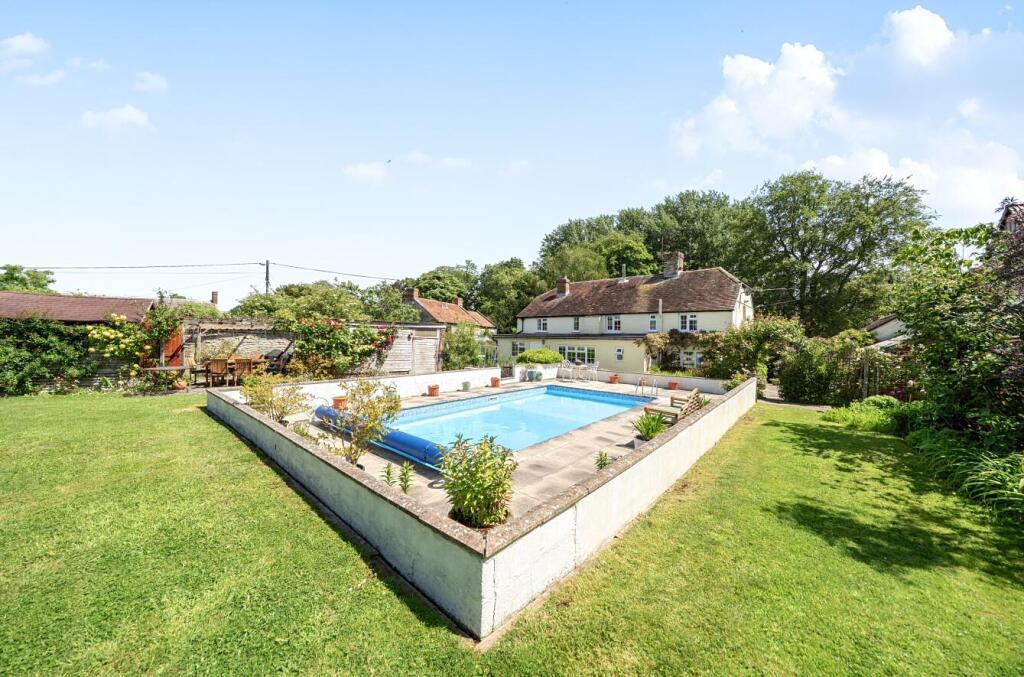 House in Somerset, Yeovilton and District - View 3