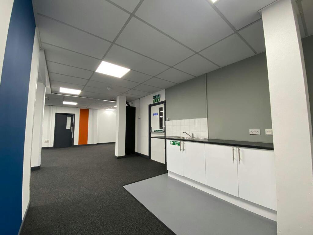 G08 Kitchen Area.jpg