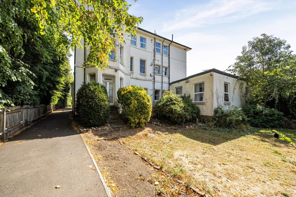 Main image of property: Middle Lane, London, N8