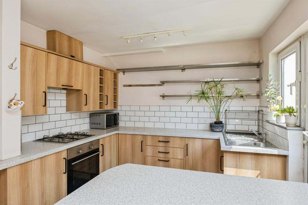 House in Paignton, St Michaels - View 4
