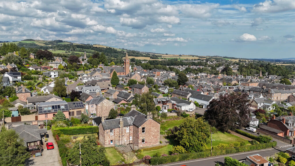Greenfield, Lochy Terrace, Blairgowrie photo 3
