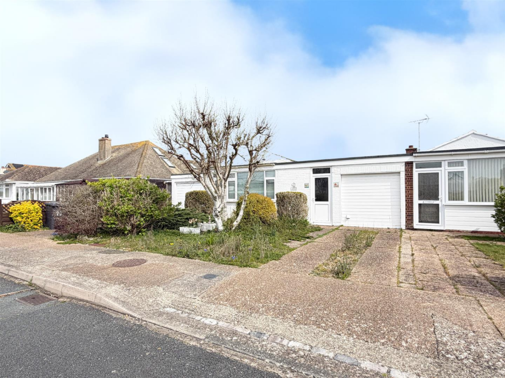 Main image of property: Grenville Road, Pevensey Bay, Pevensey, BN24 6BP