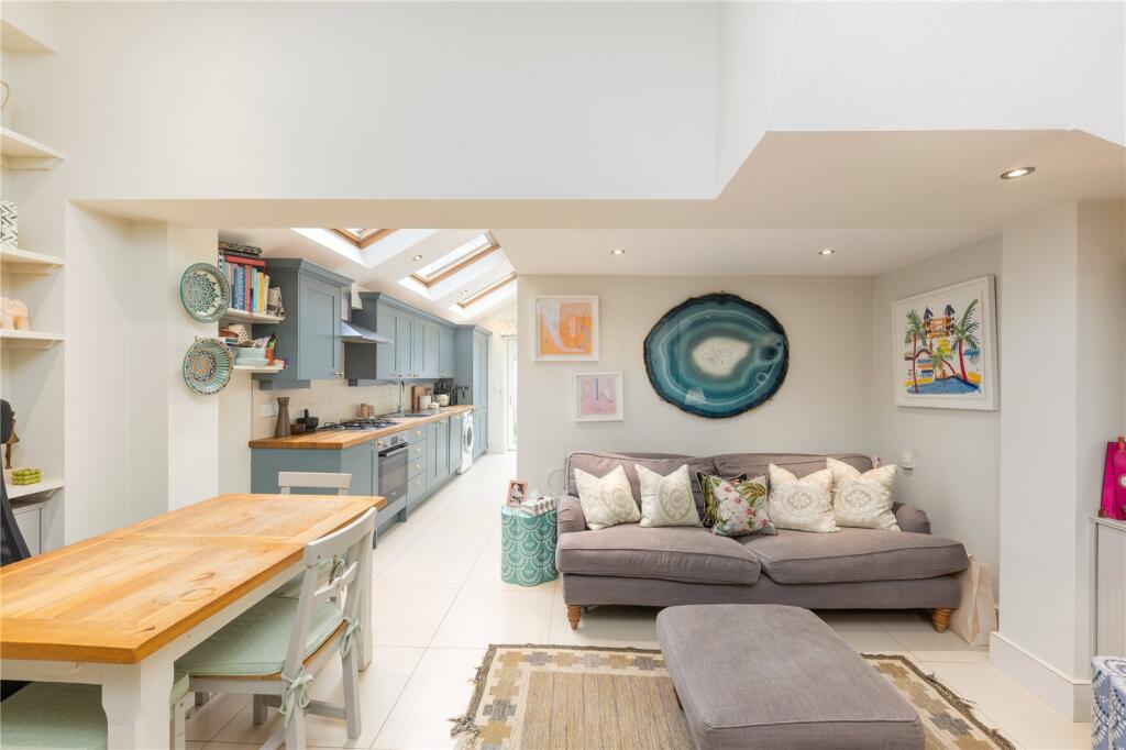 Main image of property: Bullen Street, London, SW11