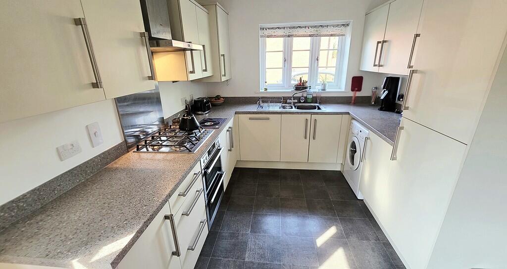 House in Brackley, West Northamptonshire - More