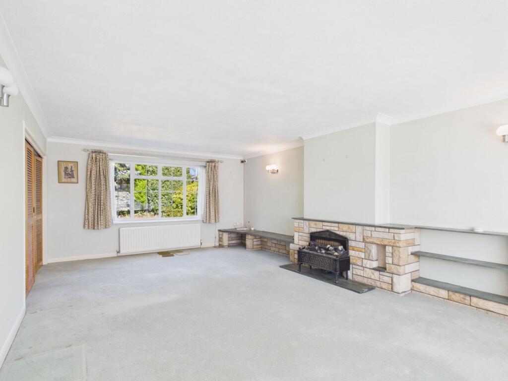 House in Basingstoke and Deane, Bramley - View 2