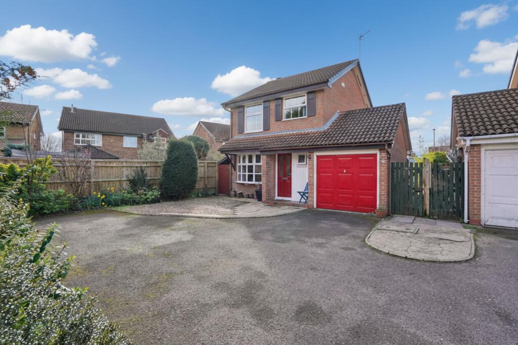 Main image of property: Minchins Close, Abingdon, OX14