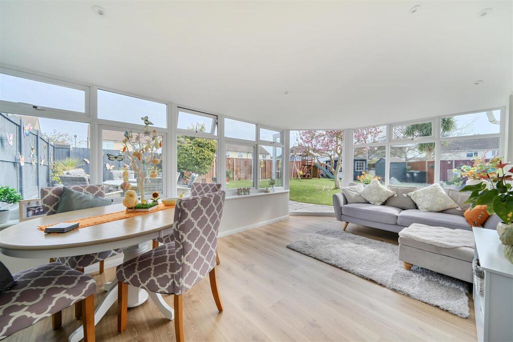 House in Gosport, Woodcot - More