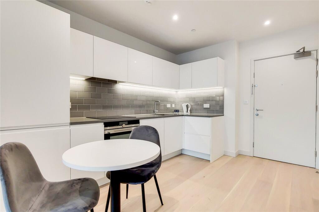 Apartment in London - View 2