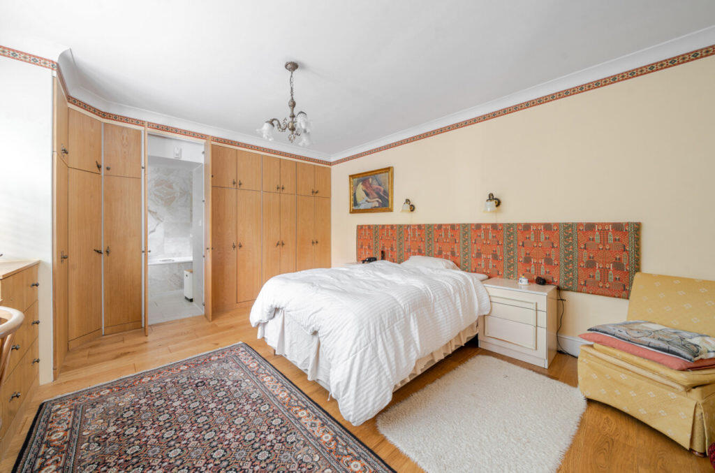 House in London - More