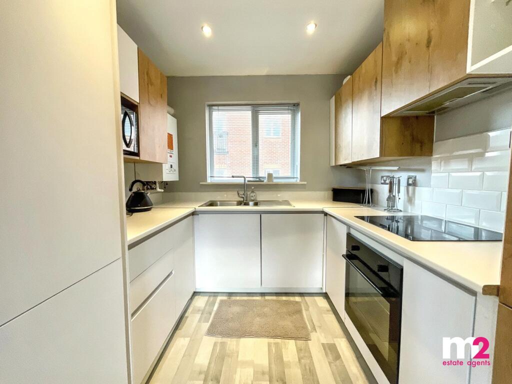 House in Newport - View 5
