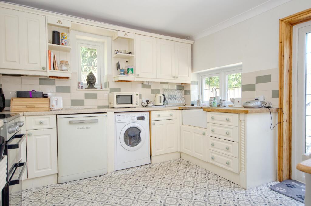 House in Southampton - View 5