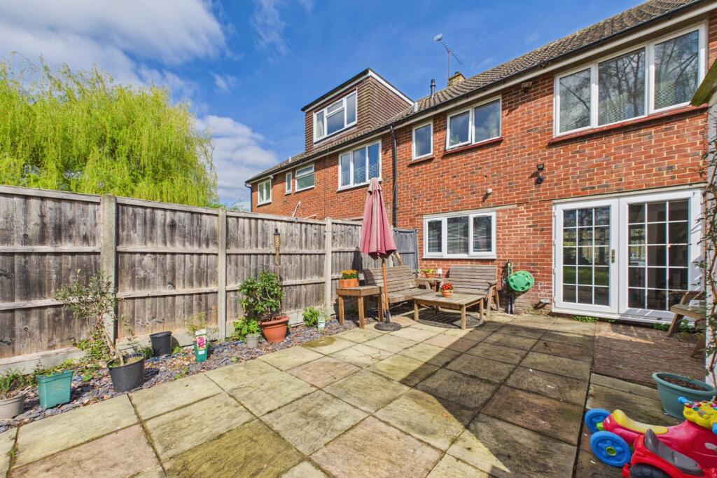 Heron Wood Road, Aldershot, Hampshire, GU12 - View 6