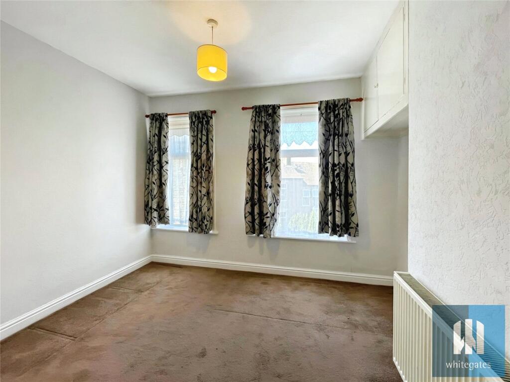 House in Kirklees, Stile Common, Primrose Hill - View 4