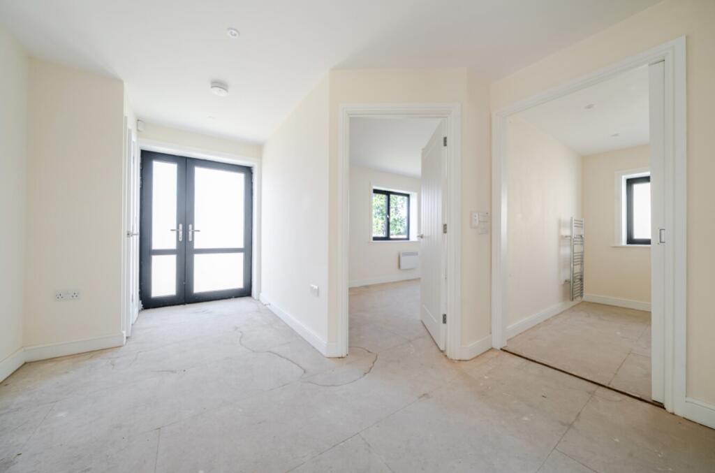House in East Lindsey, Wragby - More