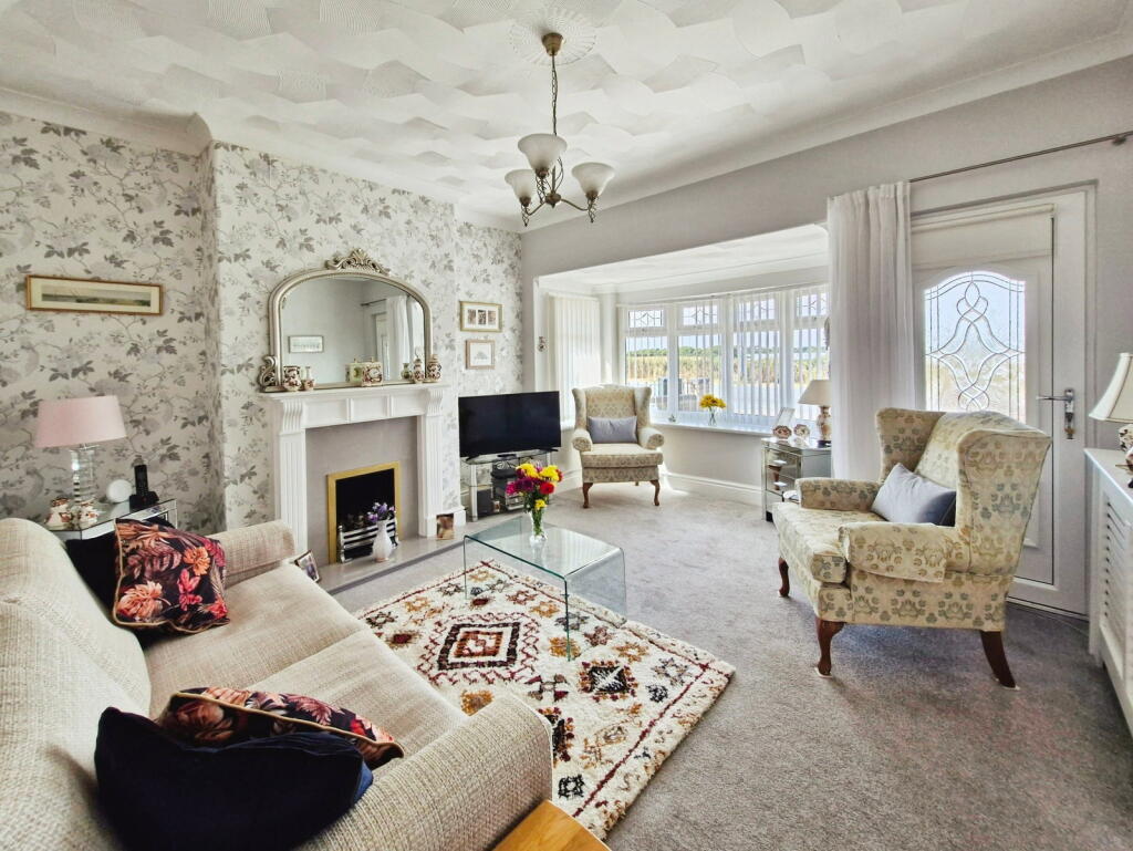 House in Hull - View 3