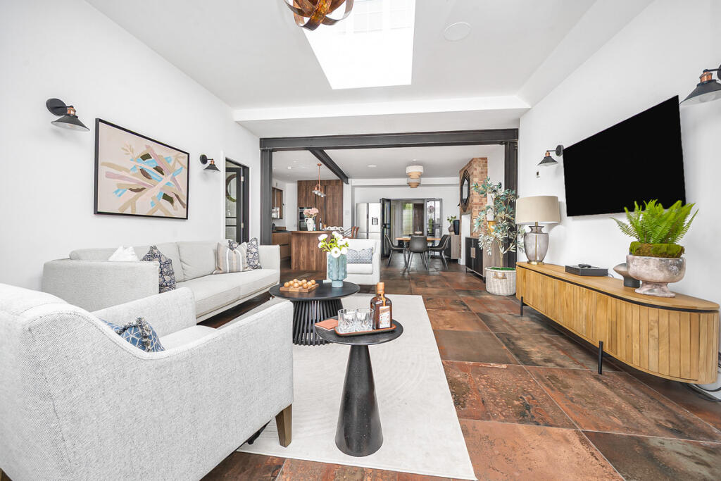 Main image of property: Barrowgate Road, Chiswick, W4