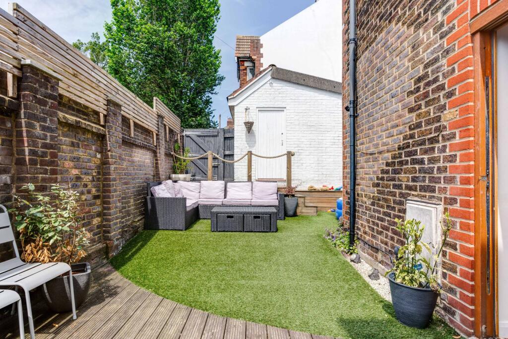 Property photo 11