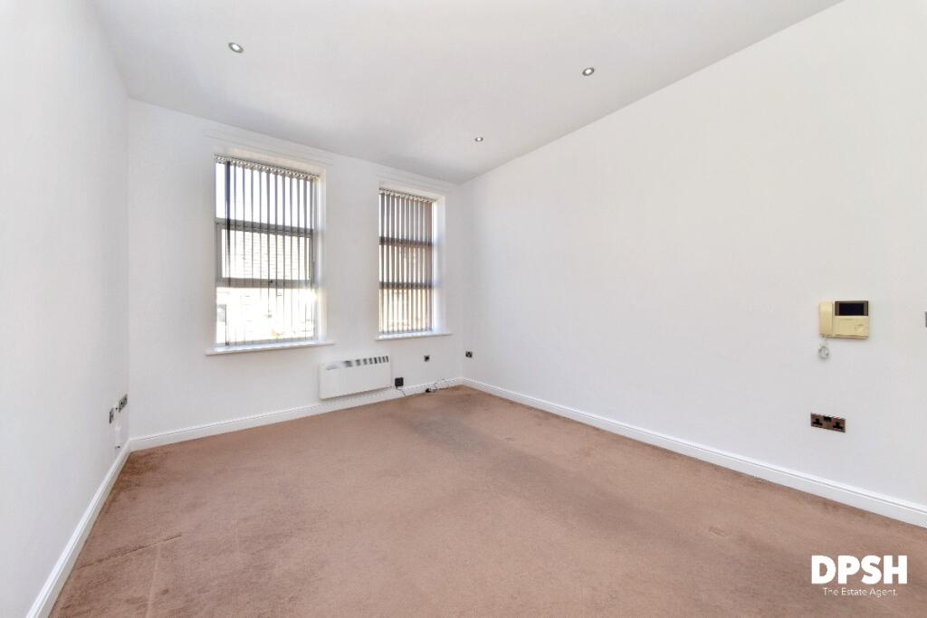 Apartment in Leeds, Well Hill, Morley - View 4