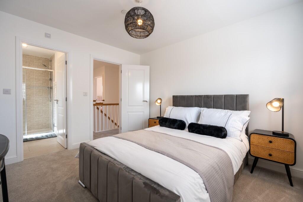 House in Wirral, Liverpool City Region - More