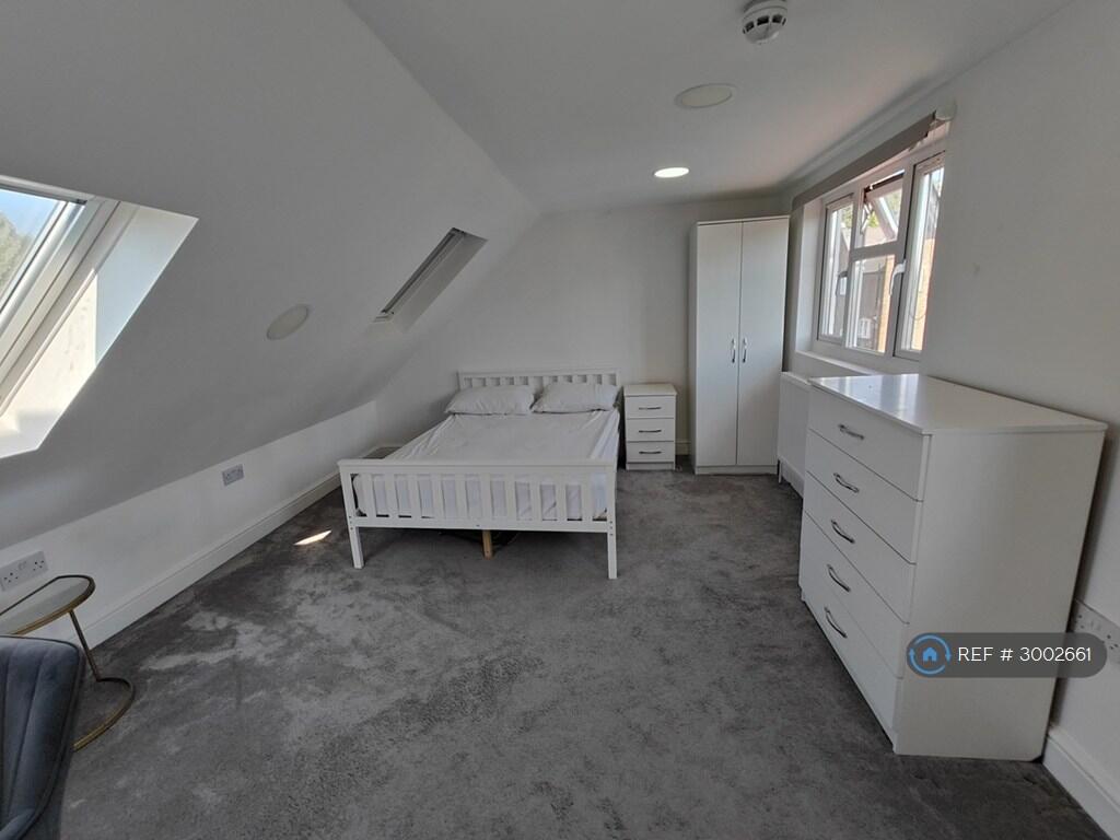 Main image of property: Malam Gardens, London, E14