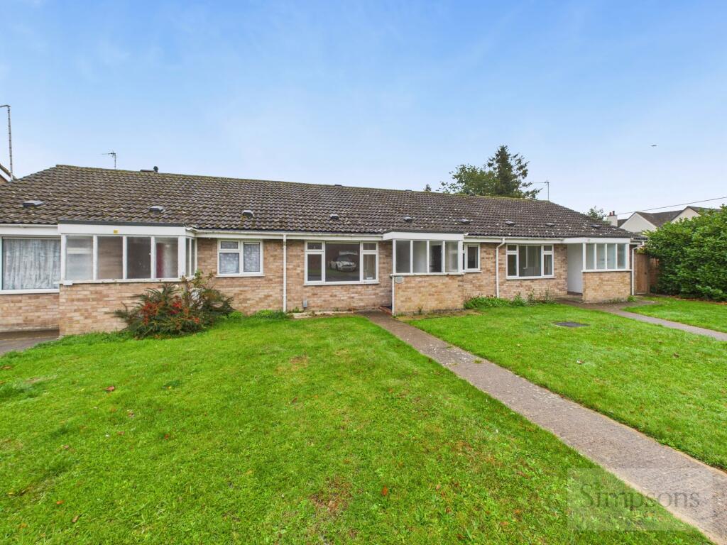 2-bed terraced on North Drive, Grove, OX12, £220,000