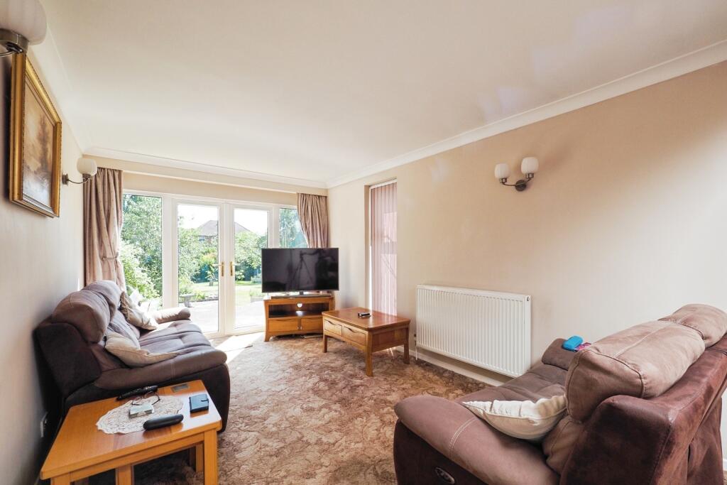 House in Nottingham, Bramcote - View 6