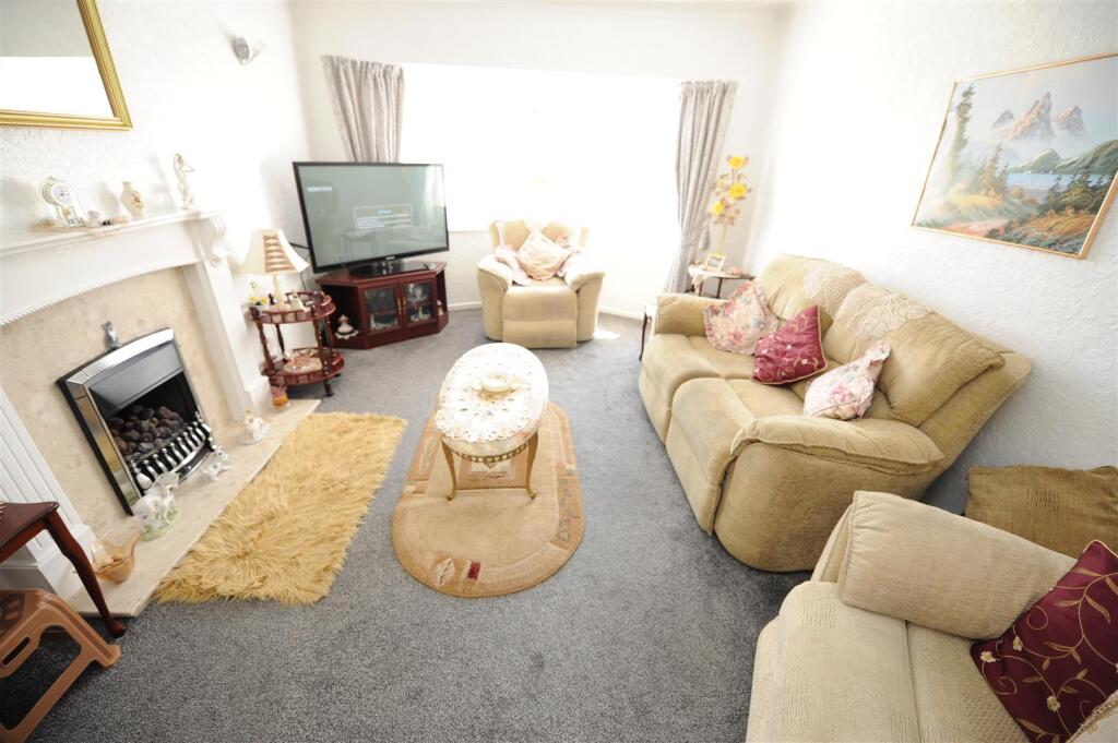 Kings Road, Wrose, Bradford - View 4