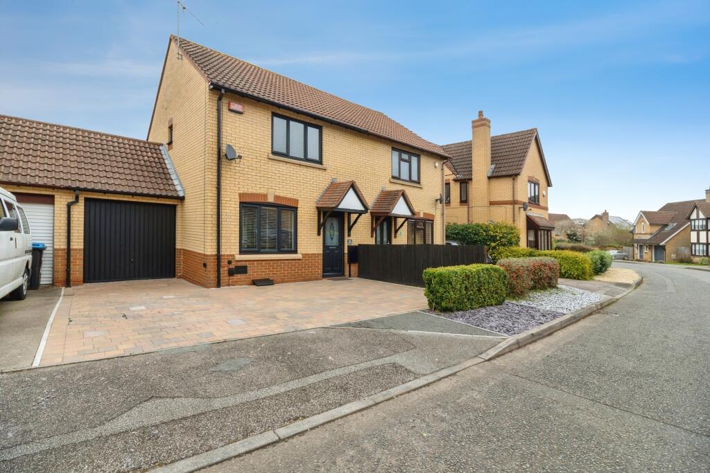 Main image of property: Lamberhurst Grove, Kents Hill, Milton Keynes, MK7