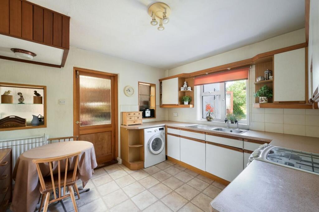 House in Kingston upon Thames - View 4