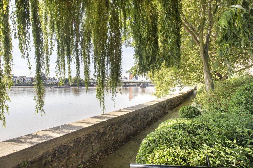Apartment in London - View 5