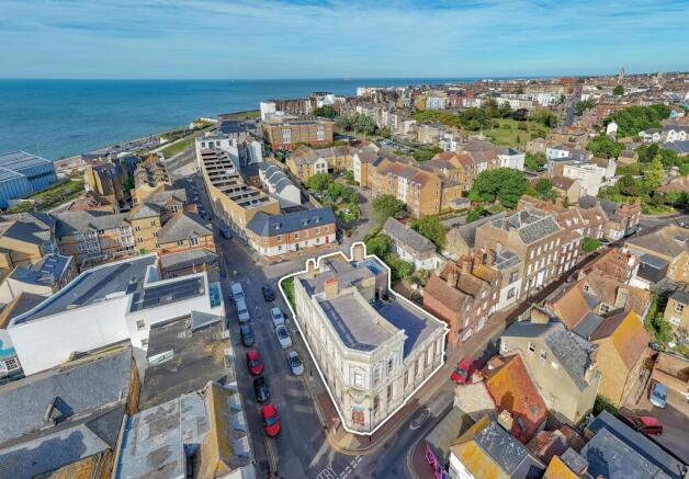S2545_Margate_Media_Centre_aerials.jpg