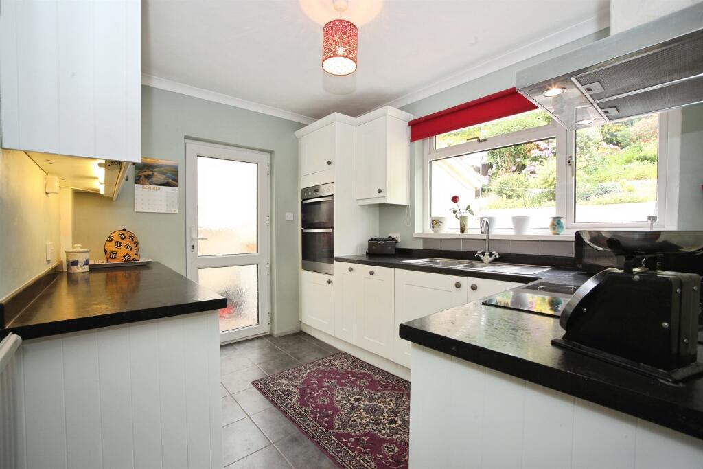 House in Caerphilly, Bedwas, Trethomas and Machen - View 5