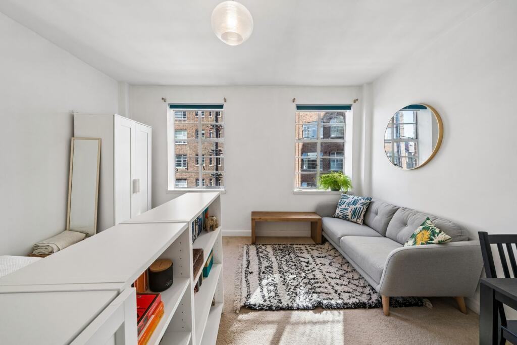 Main image of property: Kings Court, Hamlet Gardens, Ravenscourt Park, Hammersmith, W6