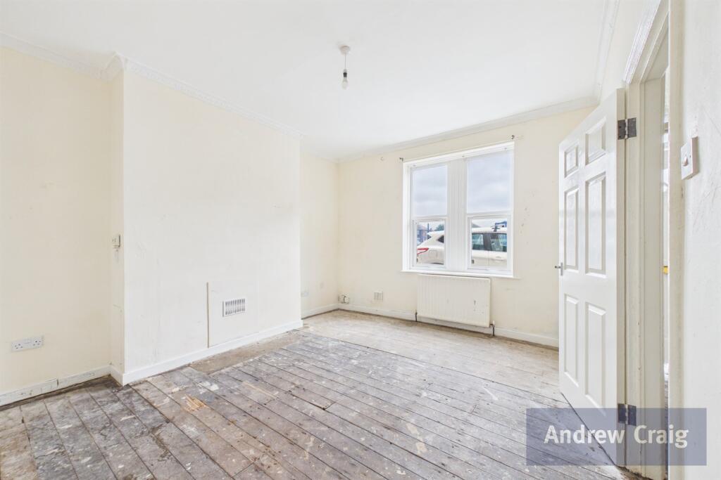 Apartment in North Tyneside, North East - View 2