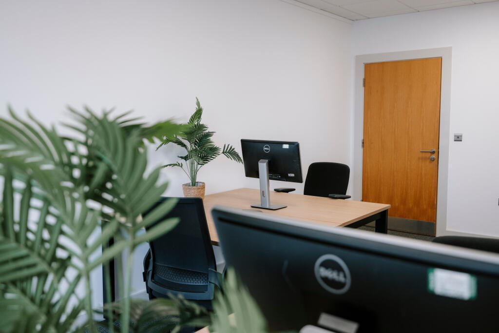 250 sqft office in Burnley