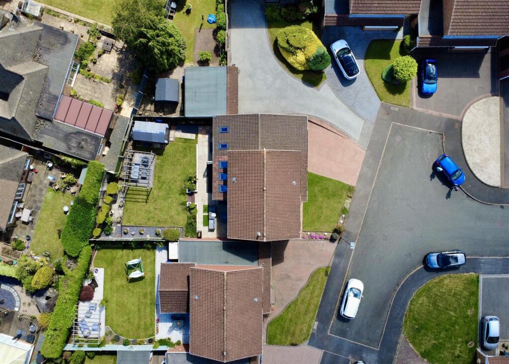 House in Sutton Coldfield, Walmley - View 3