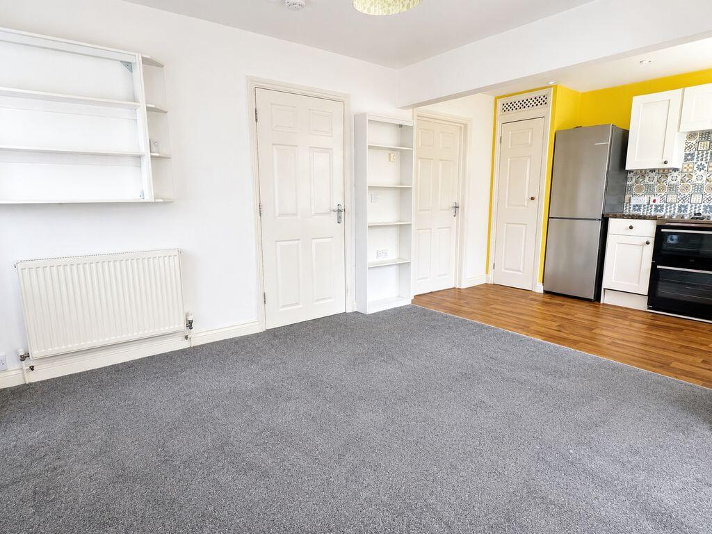 Apartment in Portsmouth - View 5