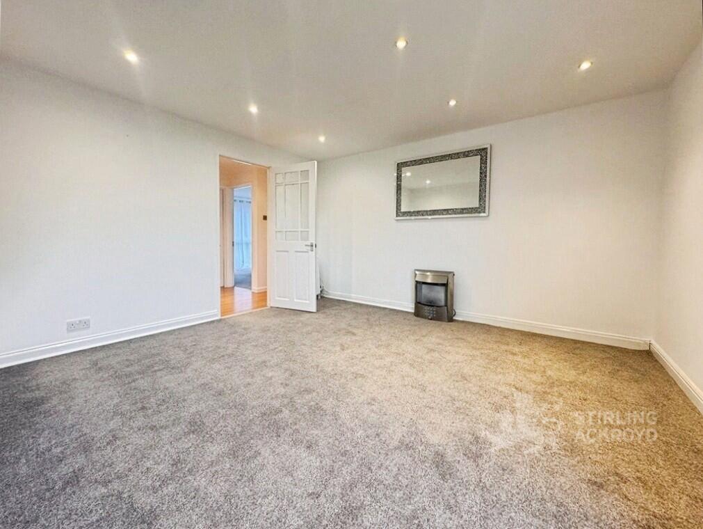 Apartment in Guildford - View 2