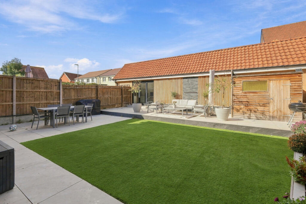 House in Rochford - View 4