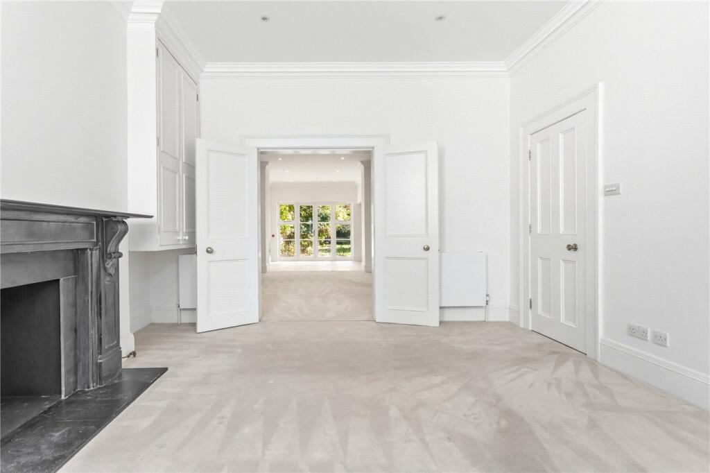 Main image of property: Earls Terrace, London, W8
