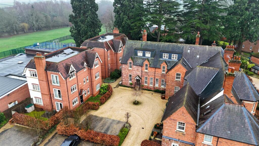 Additional image 15 of Stratford Road, Henley-In-Arden