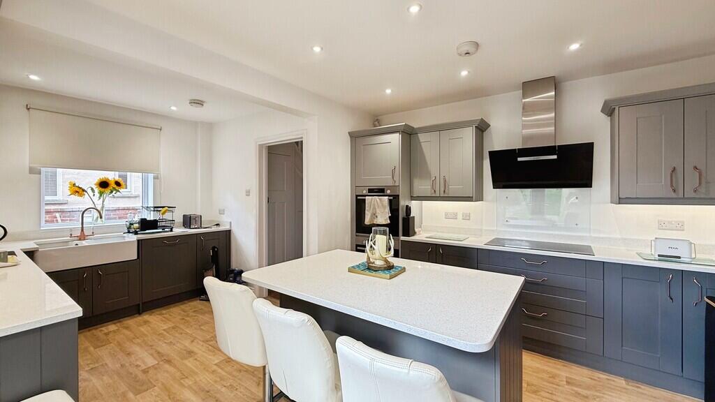 Leigh Road, Westbury photo 4