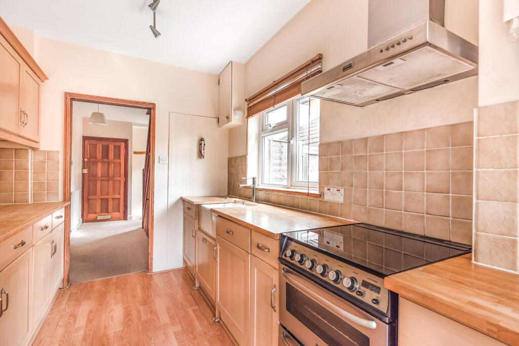 Aldershot Road, Guildford, GU2 - View 4