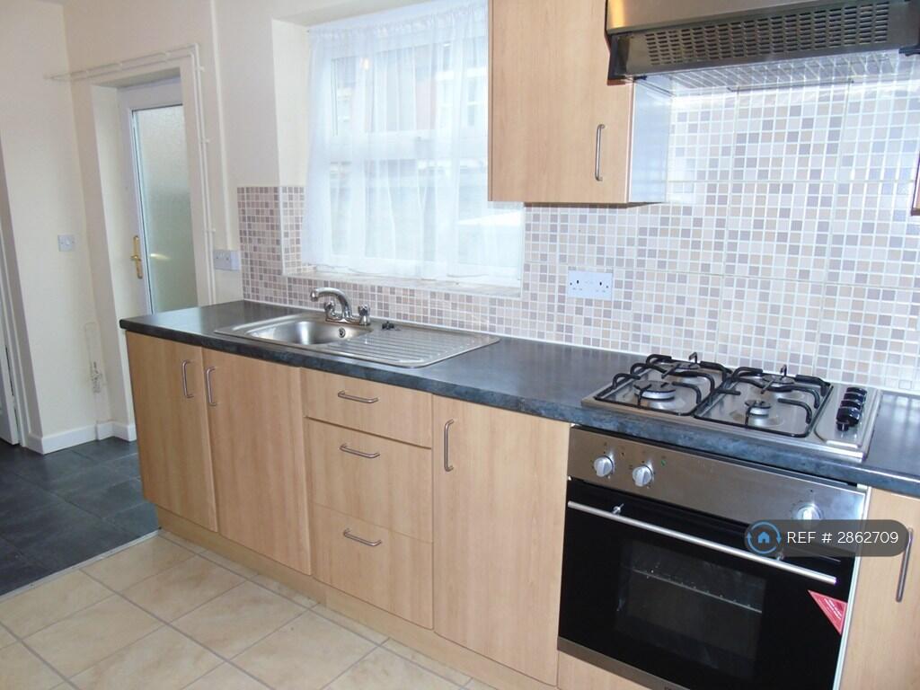 Apartment in Gloucester, Chequers - View 5