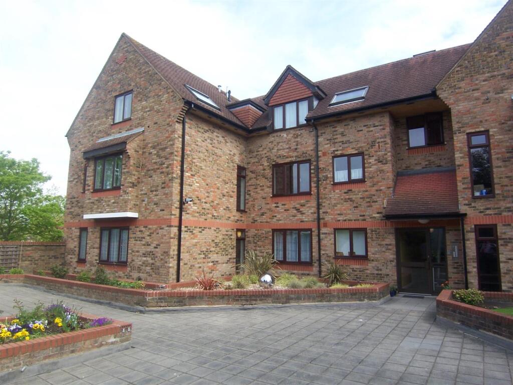 Main image of property: The Oaks, Ruislip