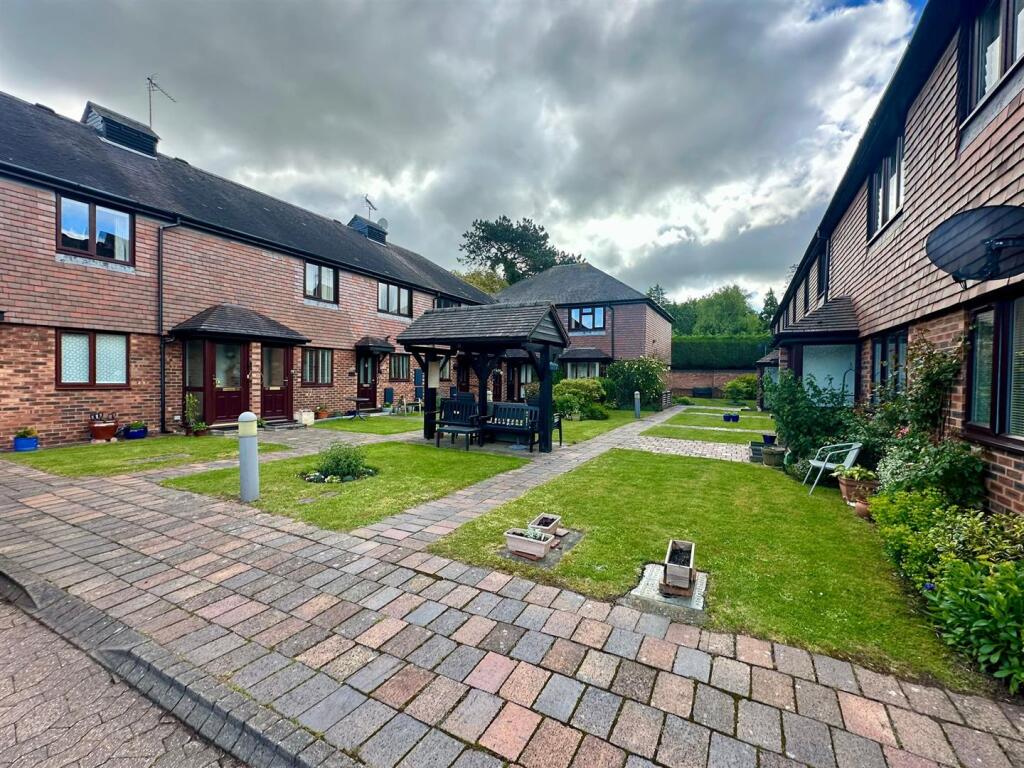 Apartment in Hereford, Herefordshire - View 3