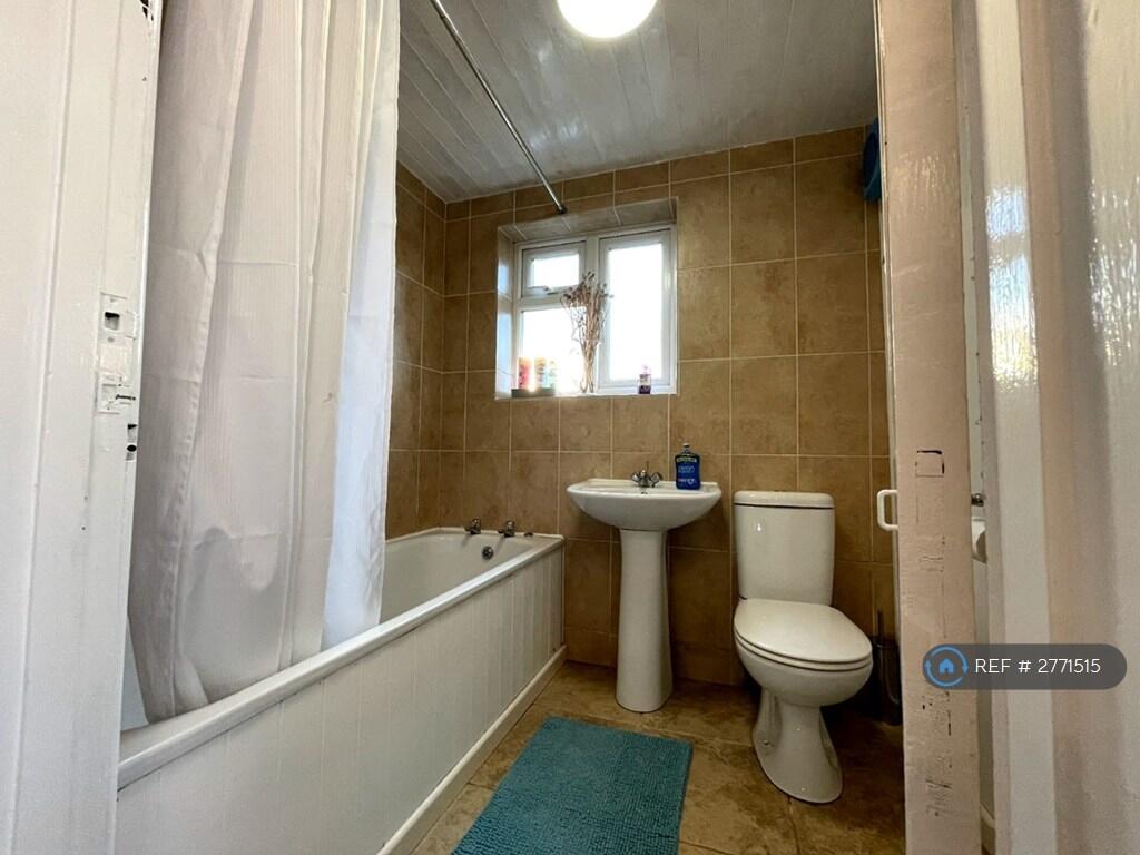 Additional image 5 of Claude Avenue, Bath, BA2