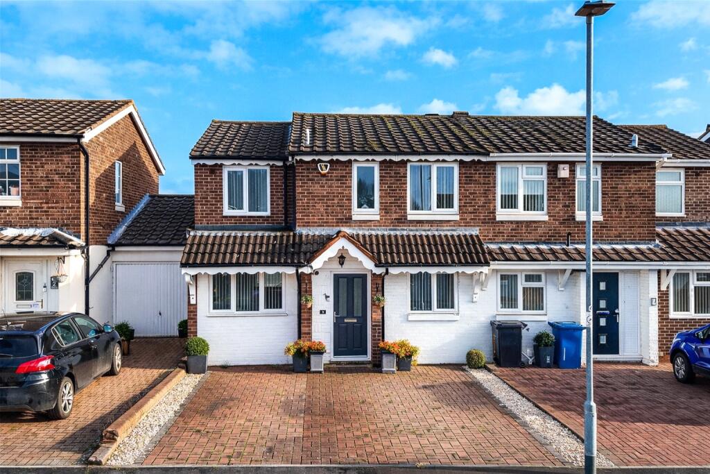 Dace, Tamworth, Staffordshire, B77