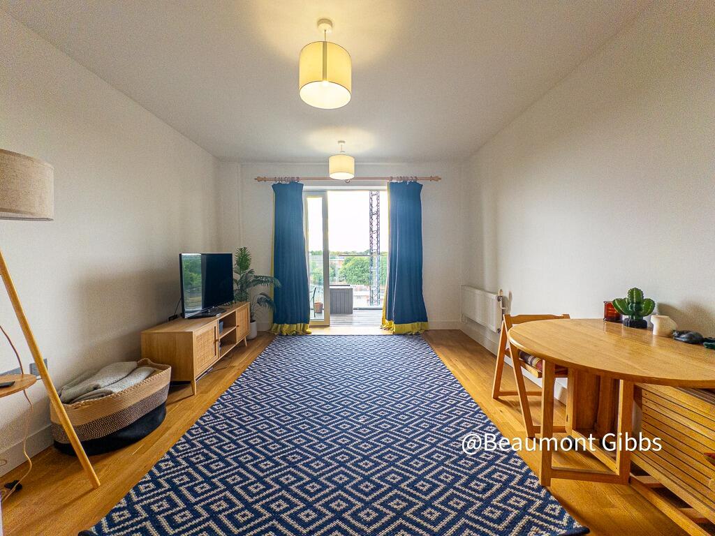 Apartment in London, Royal Borough of Greenwich - More